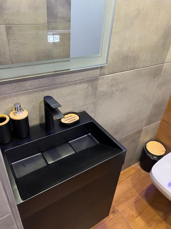 Apartament Varosha Luxury ロヴェチ エクステリア 写真