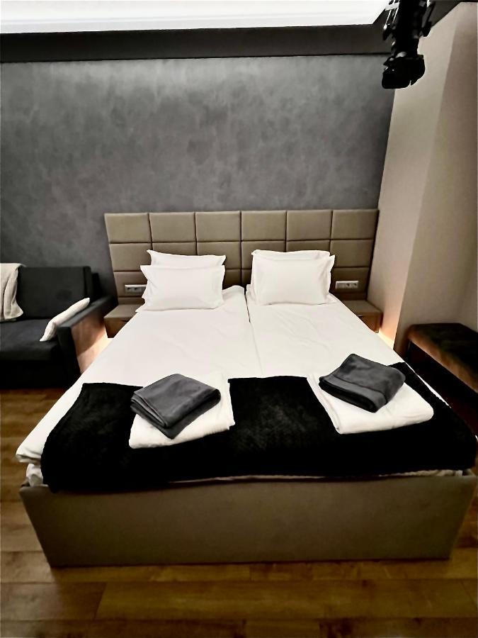 Apartament Varosha Luxury ロヴェチ エクステリア 写真