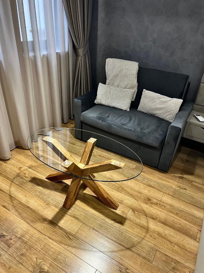 Apartament Varosha Luxury ロヴェチ エクステリア 写真