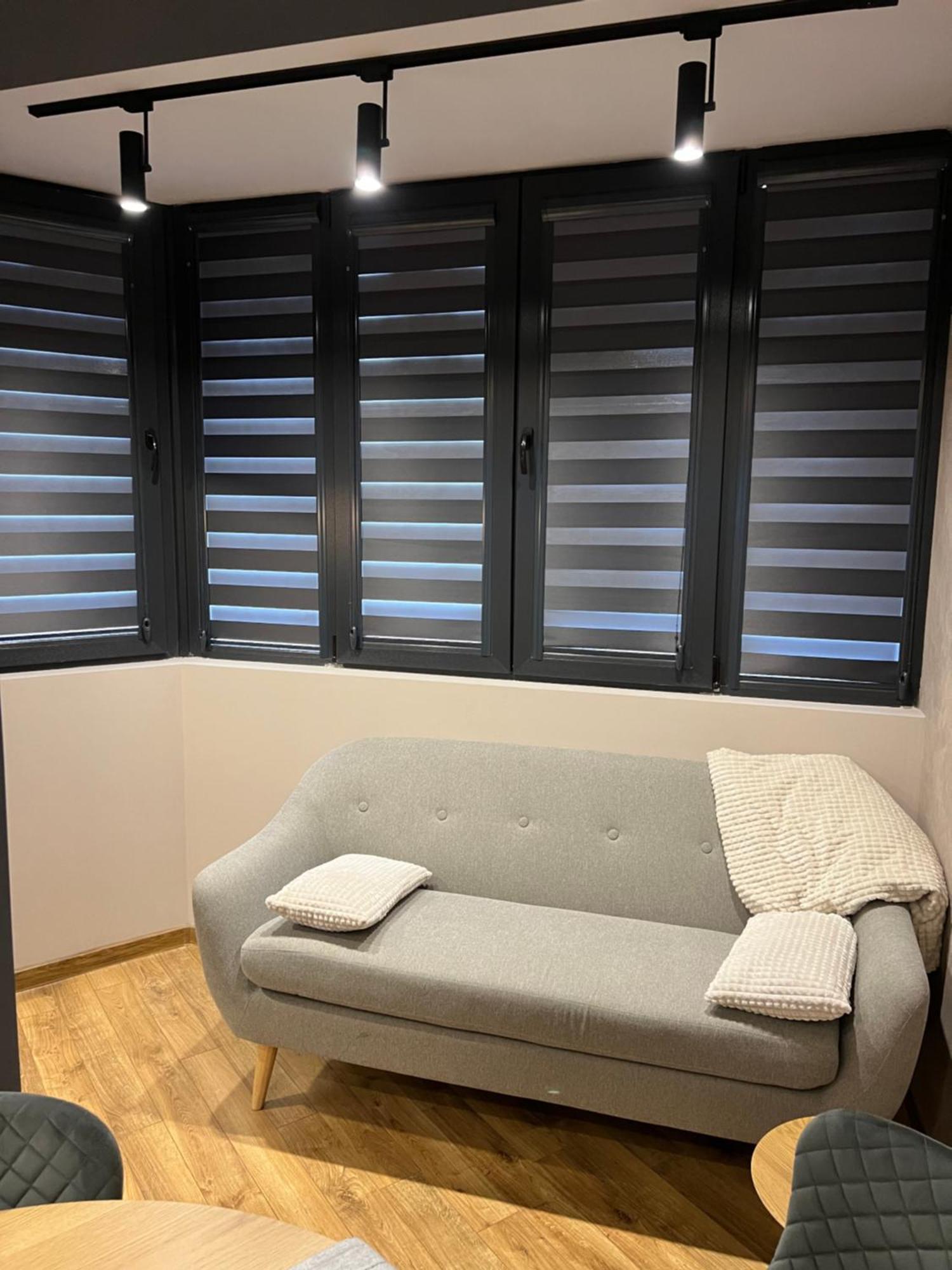 Apartament Varosha Luxury ロヴェチ エクステリア 写真