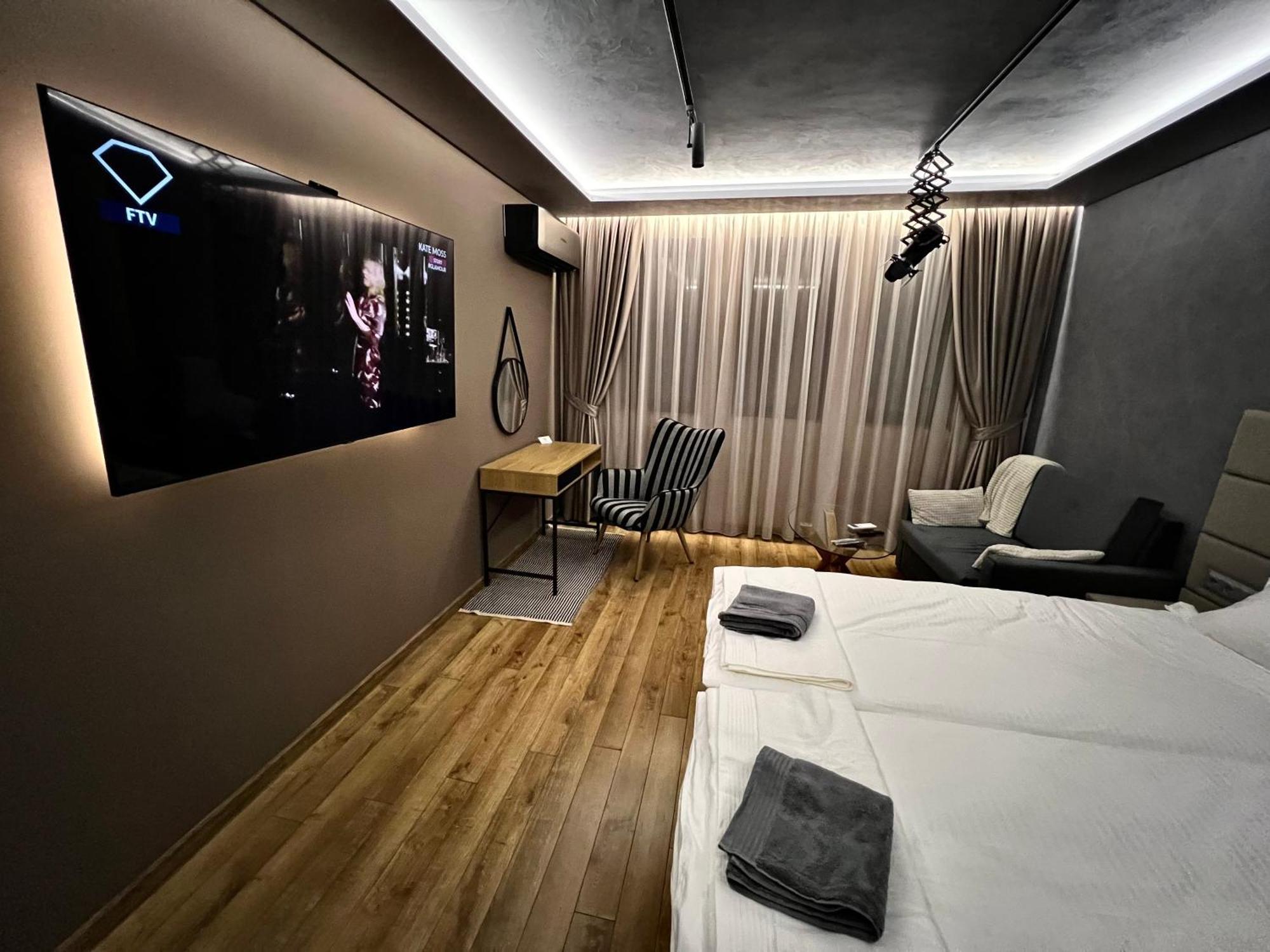 Apartament Varosha Luxury ロヴェチ エクステリア 写真